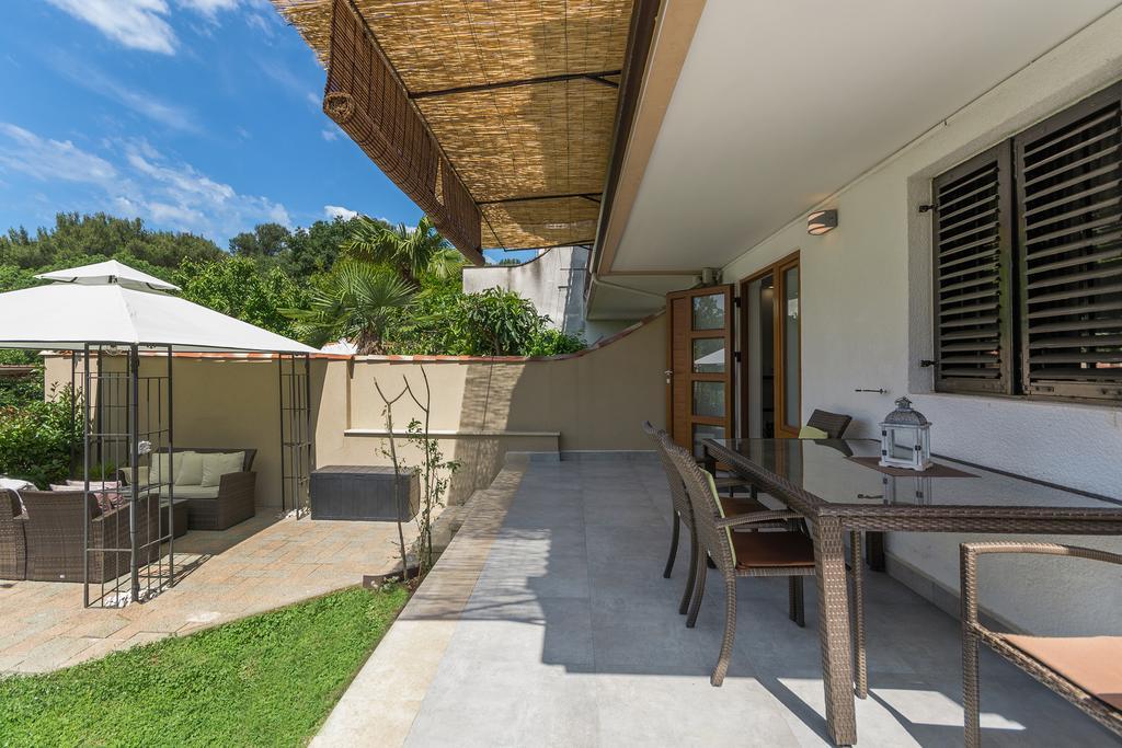 Luxury Apartments Sonja Пореч Екстериор снимка